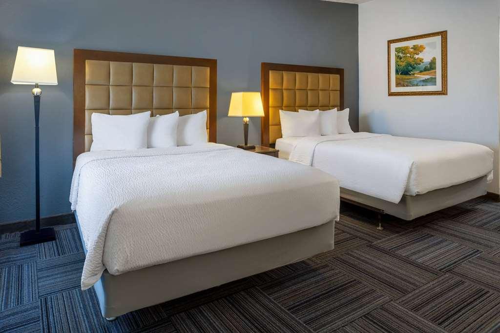 Travelodge By Wyndham Эпплтон Номер фото